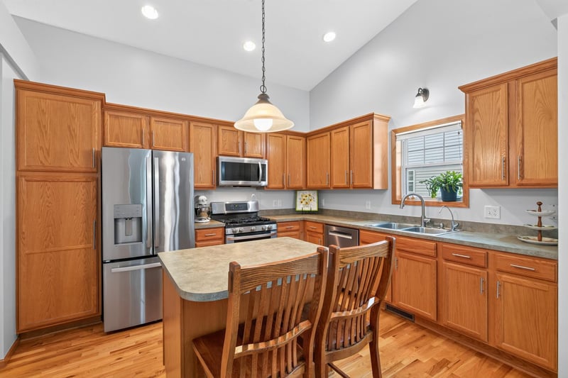 13119 Aberdeen St NE, Blaine, MN 55449