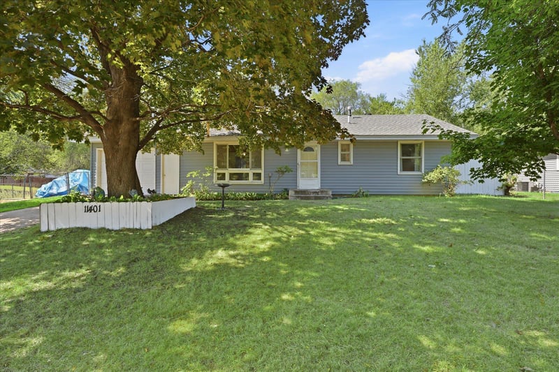 11401 Swallow Cir NW, Coon Rapids, MN 55433