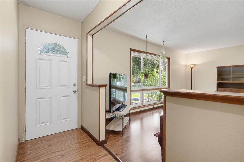 11401 Swallow Cir NW, Coon Rapids, MN 55433