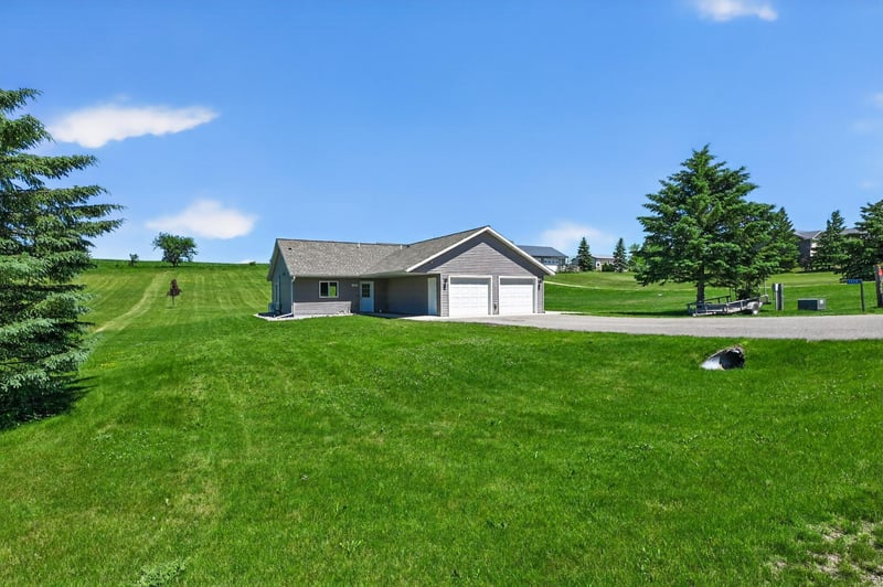 1378 W Latoka Dr SW, Alexandria, MN 56308