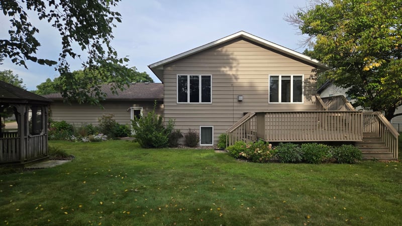 1909 9th St SW, Austin, MN 55912