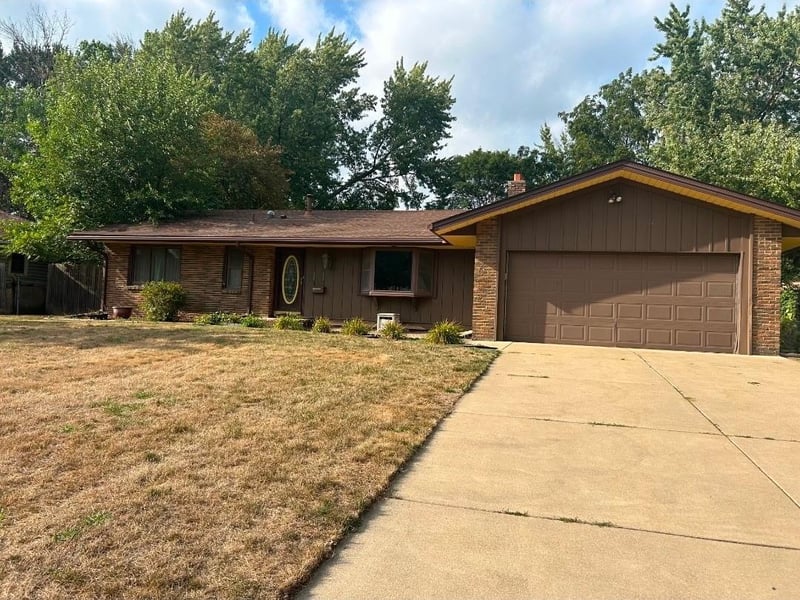 8514 85th St S, Cottage Grove, MN 55016