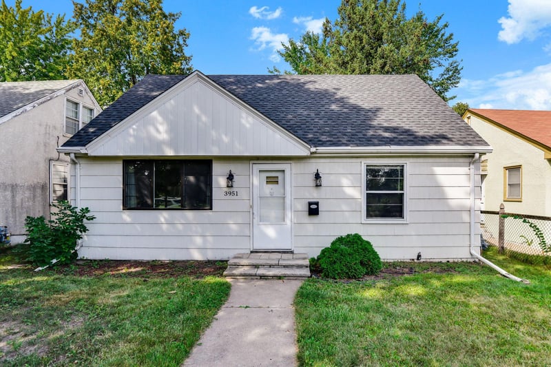 3951 Penn Ave N, Minneapolis, MN 55412