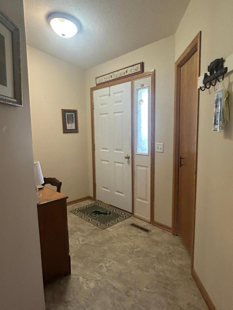 1410 Presidential Dr, Northfield, MN 55057