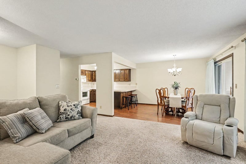 147 Kingswood Dr, Red Wing, MN 55066