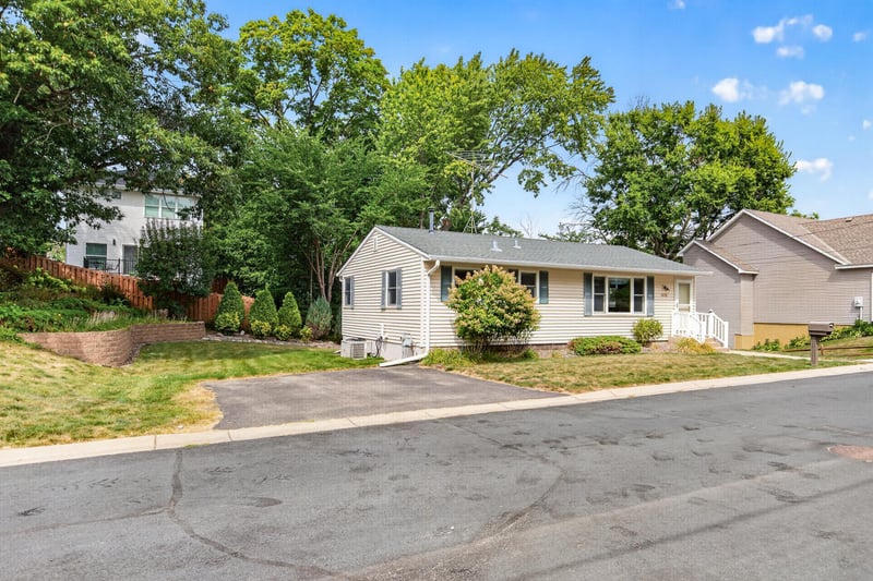 4638 Bedford Rd, Mound, MN 55364