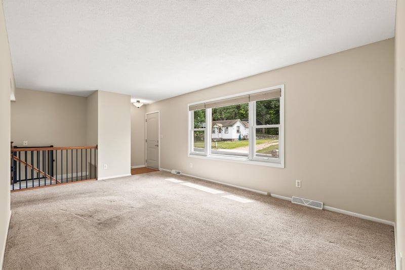 4638 Bedford Rd, Mound, MN 55364