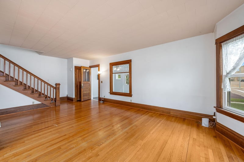 203 N Galbraith St, Blue Earth, MN 56013