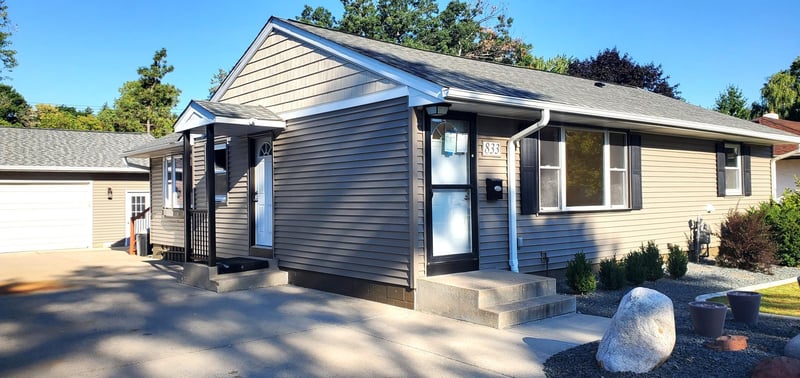 833 24th Ave N, South Saint Paul, MN 55075