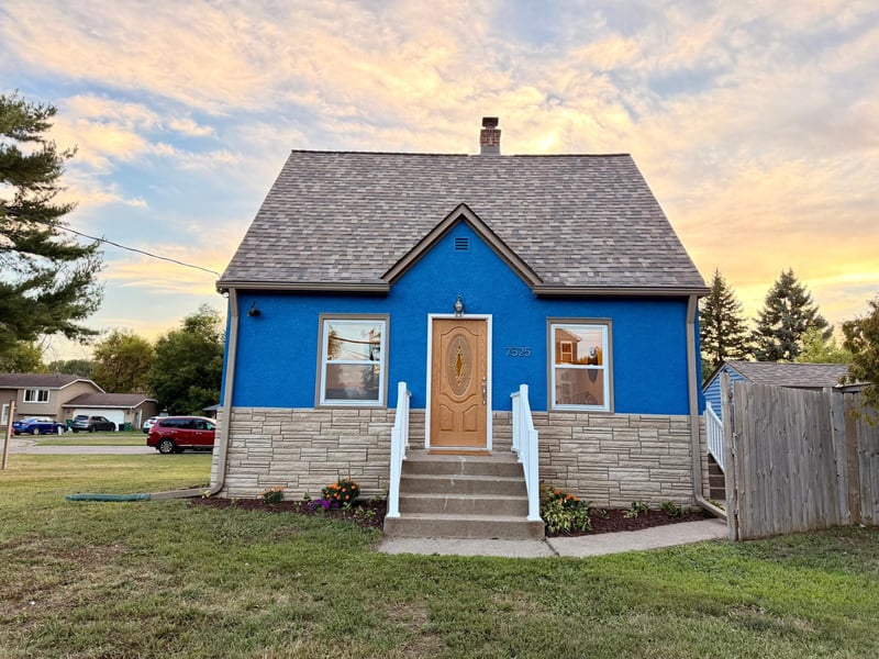 7525 Brunswick Ave N, Brooklyn Park, MN 55443