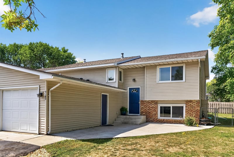 9143 Forestview Ln N, Maple Grove, MN 55369