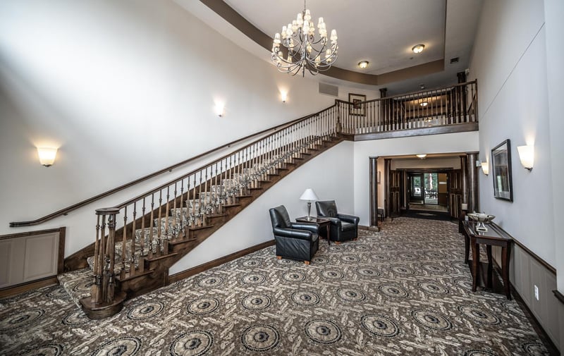 500 Greenhaven Dr #205, Burnsville, MN 55306