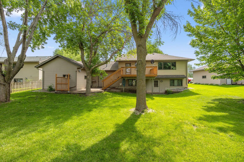 700 W Welco Dr, Montgomery, MN 56069