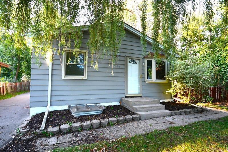 520 10th Ave SE, Forest Lake, MN 55025