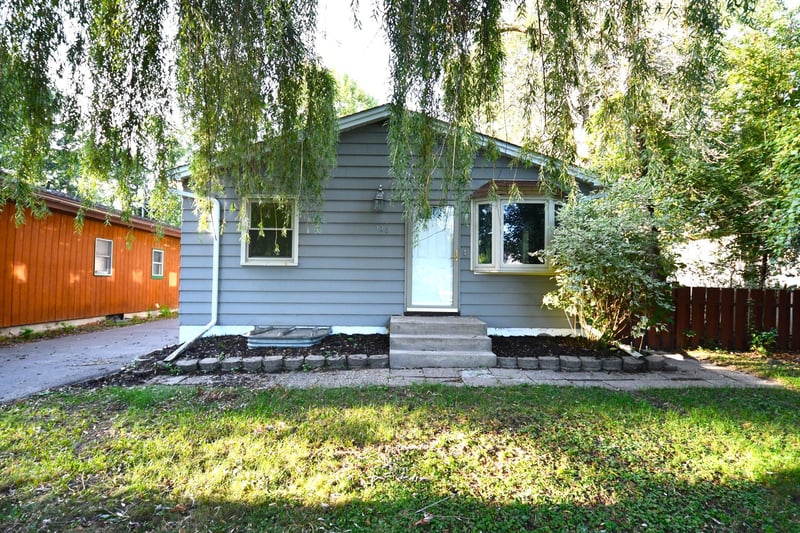 520 10th Ave SE, Forest Lake, MN 55025