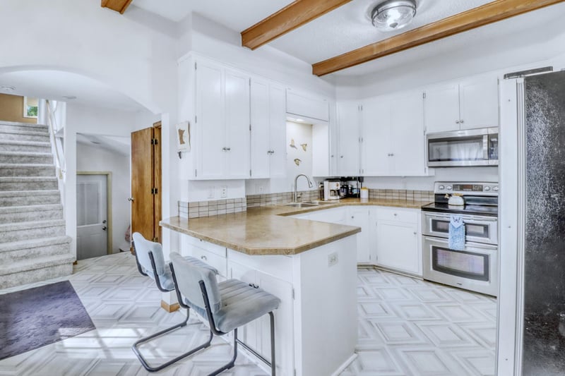 322 3rd Ave SE, Pelican Rapids, MN 56572