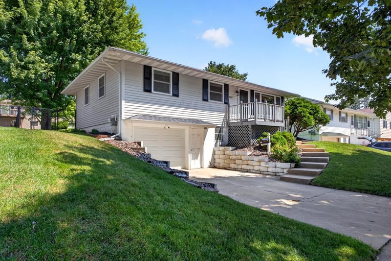 2117 18 1/2 St NW, Rochester, MN 55901
