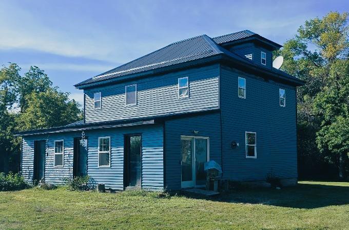 92883 510th Ave, Windom, MN 56101