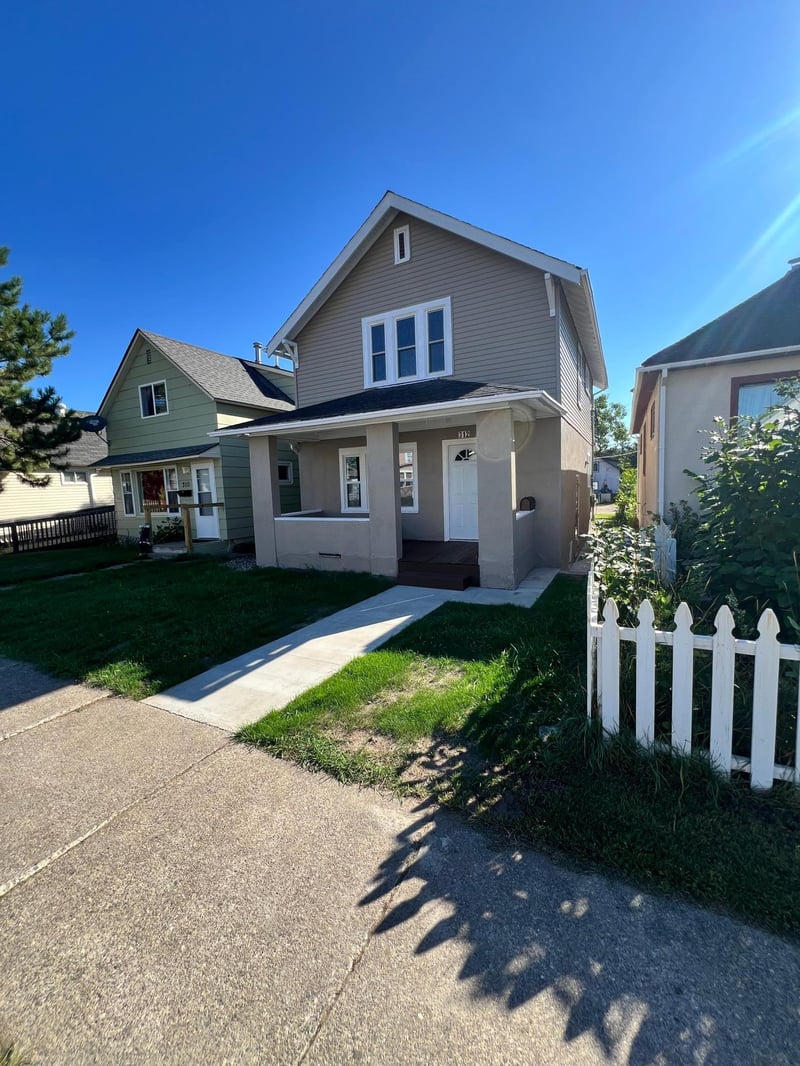 312 2nd St, Nashwauk, MN 55769
