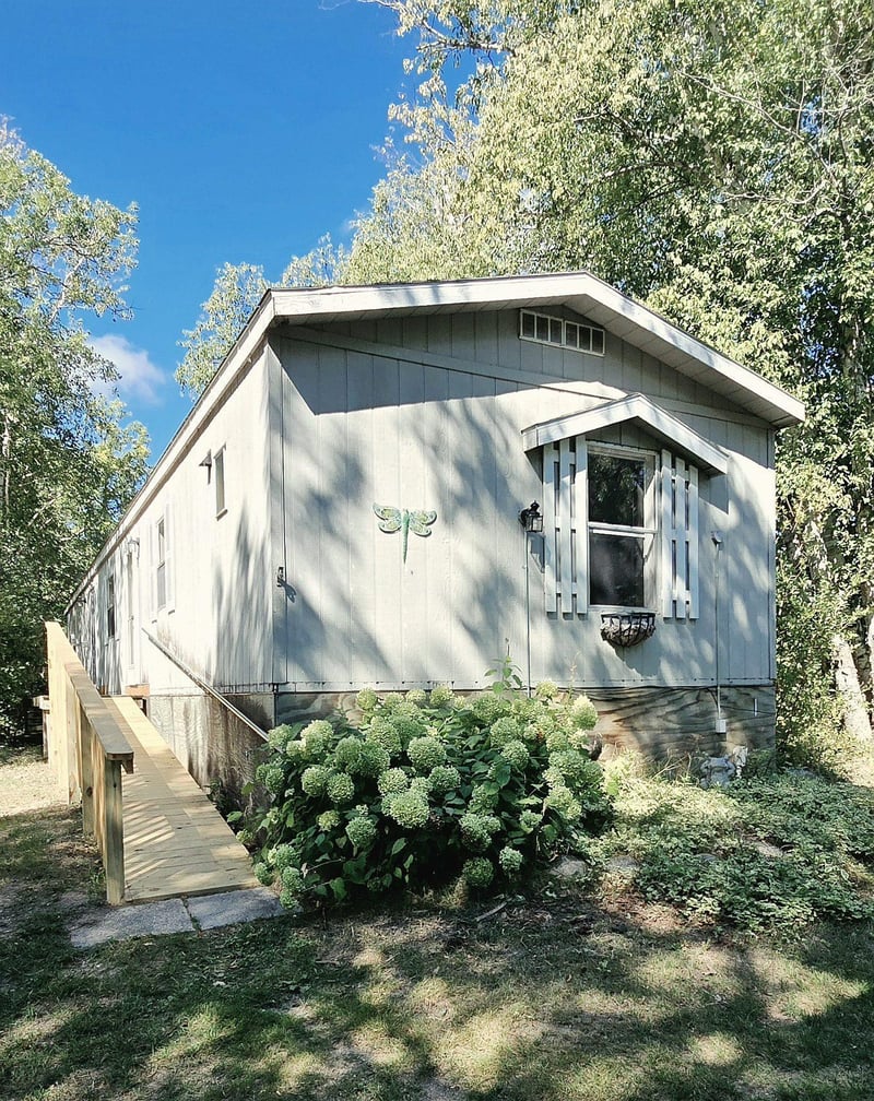 7642 Pete Ln NW, Wilton, MN 56601