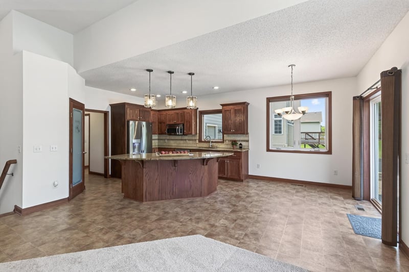 2311 Seurer St, Elko New Market, MN 55054