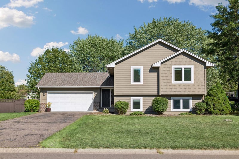 17200 Fieldcrest Ave, Farmington, MN 55024