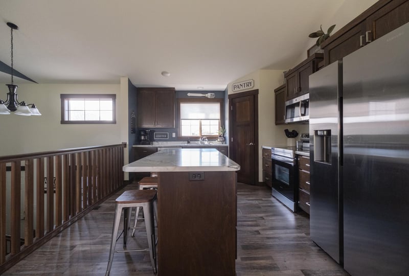 704 11th Ave SW, Rice, MN 56367