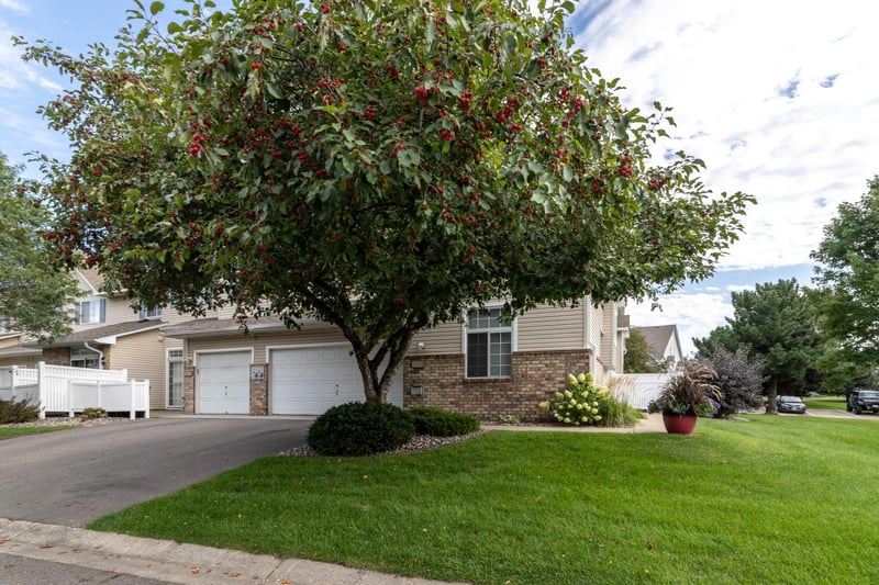 15573 Garnet Way #60, Apple Valley, MN 55124