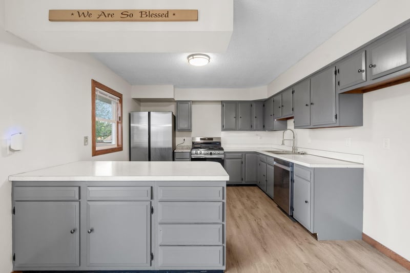 11833 Kentucky Ave N, Champlin, MN 55316