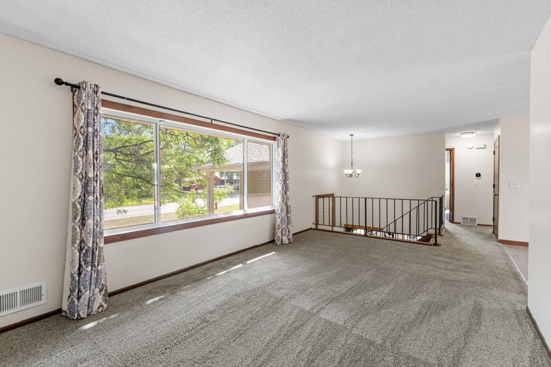 11833 Kentucky Ave N, Champlin, MN 55316