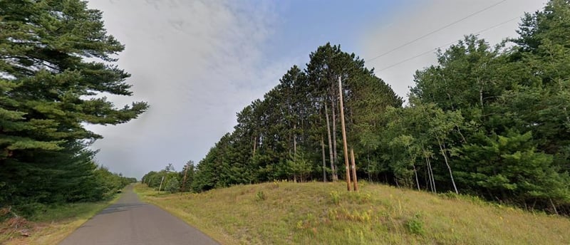4658 Gaslyn Rd, Webster, WI 54893