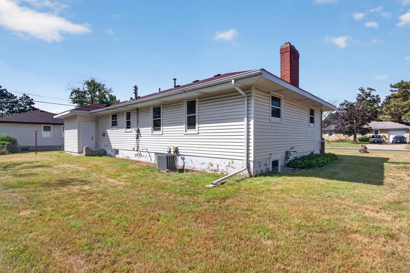 6324 France Ave N, Brooklyn Center, MN 55429