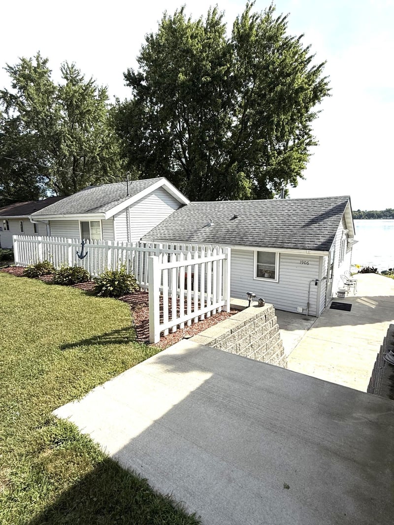 1906 County Road 5 NW, Annandale, MN 55302