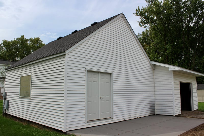 136 2nd St SE, Blooming Prairie, MN 55917
