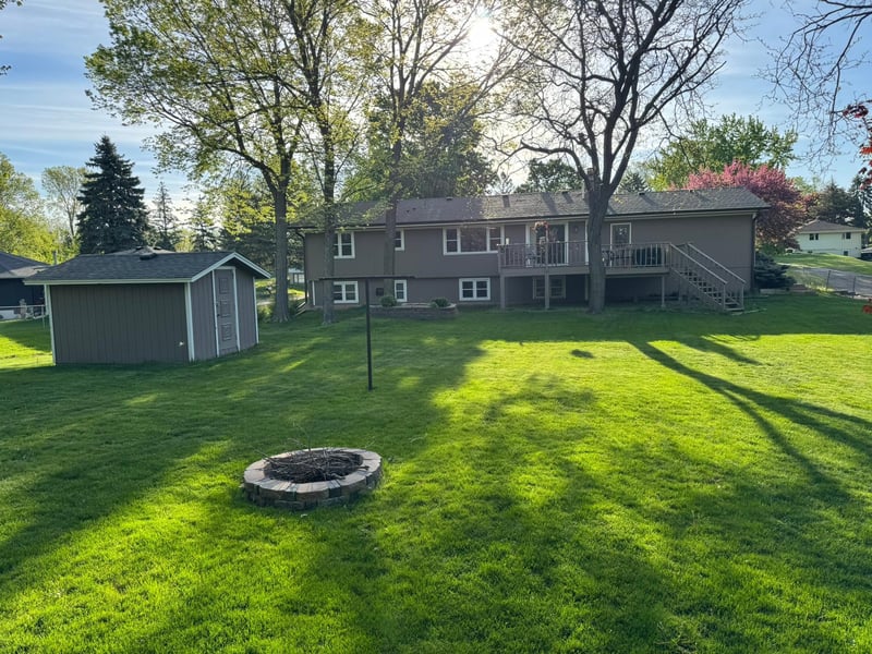 1755 Ithaca Ln N, Plymouth, MN 55447