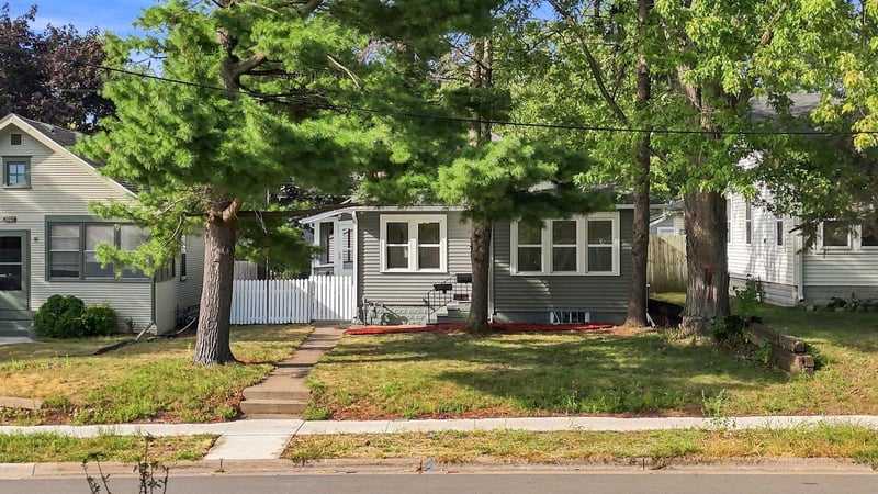 2211 Minnehaha Ave E, Saint Paul, MN 55119
