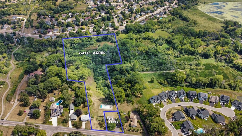 3032 Labore Rd, Little Canada, MN 55109