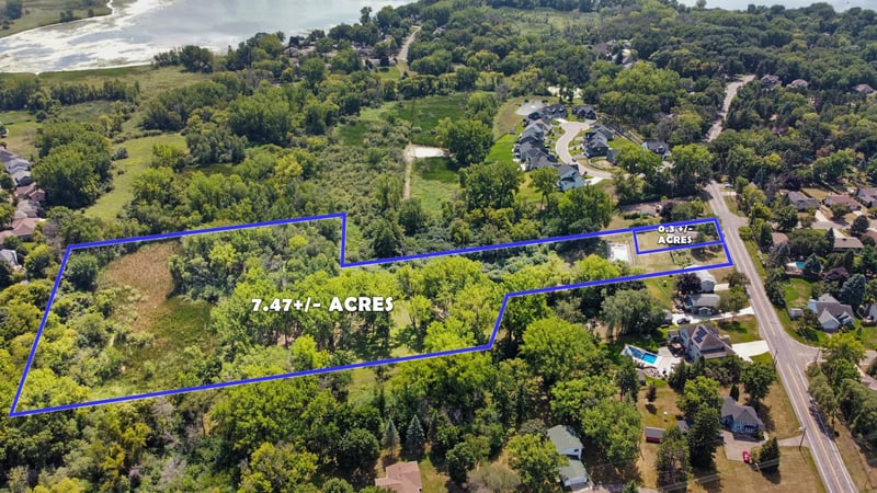 3032 Labore Rd, Little Canada, MN 55109