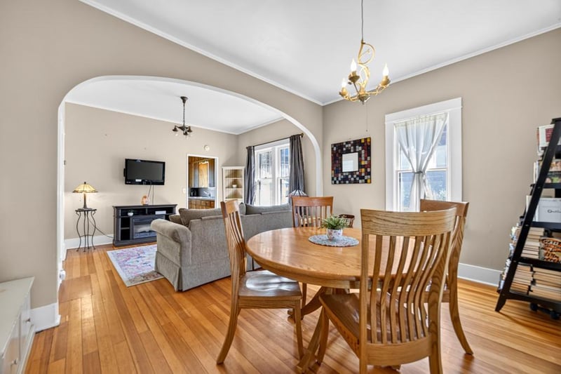 704 Kenilworth Ave S, Lanesboro, MN 55949