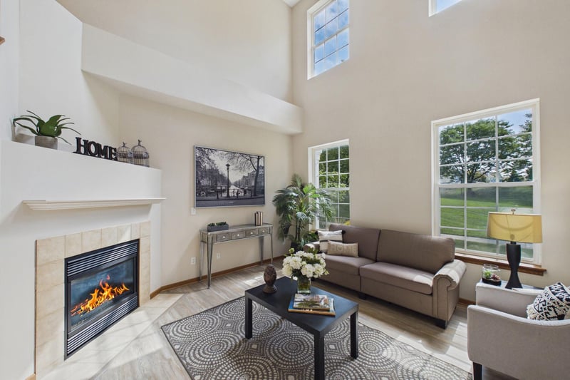 1030 Providence Dr, Shakopee, MN 55379