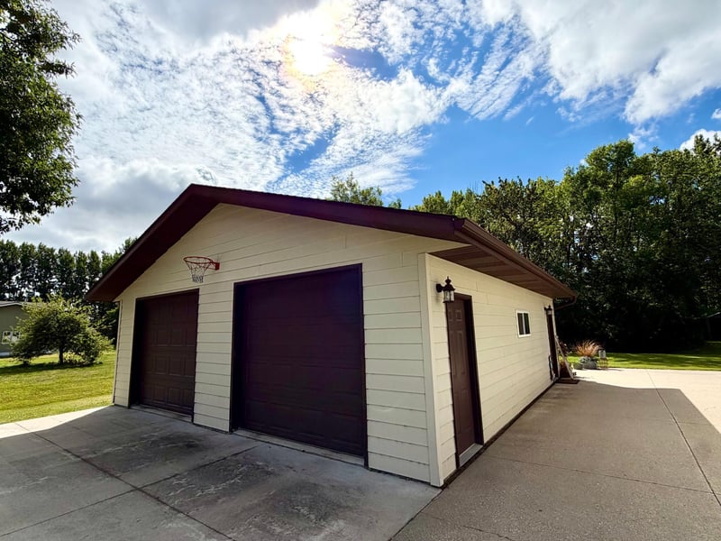 40624 Highway 11, Roseau, MN 56751