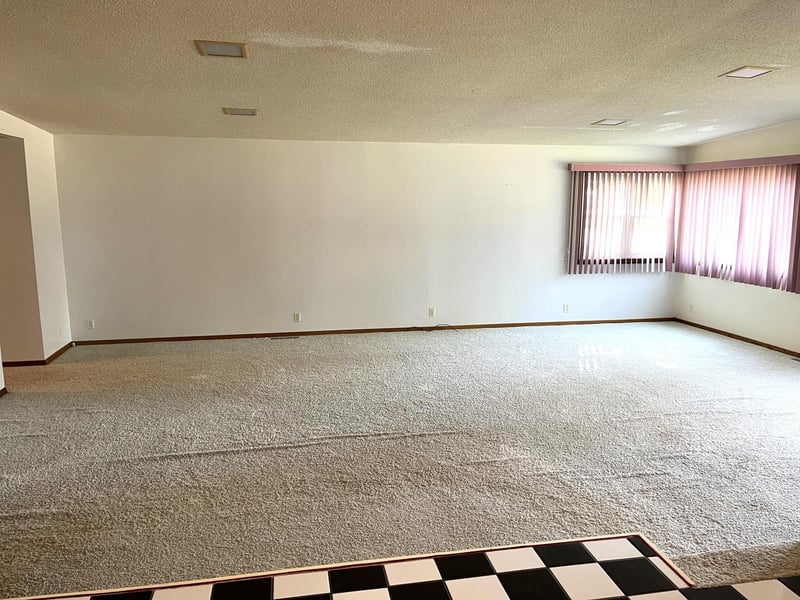 110 S 4th Ave W, Truman, MN 56088