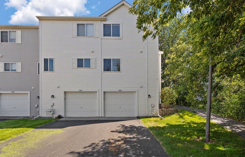 13093 Crimson Clover Ln, Eden Prairie, MN 55347