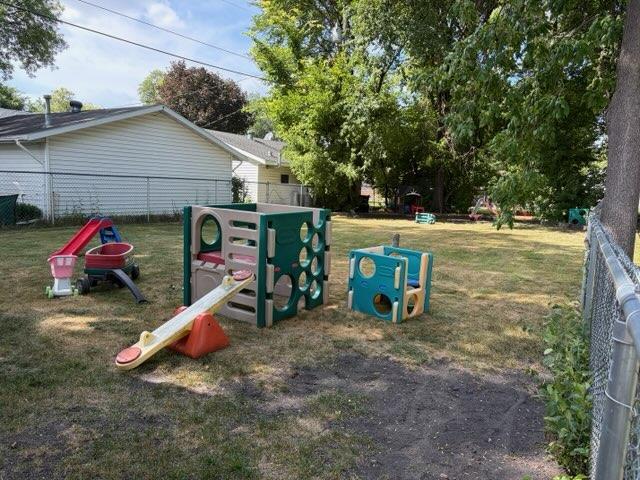 1216 4th Ave N, Moorhead, MN 56560