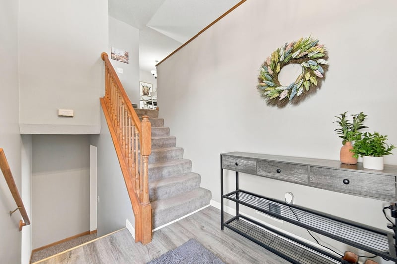 577 Kendall Dr, Hastings, MN 55033