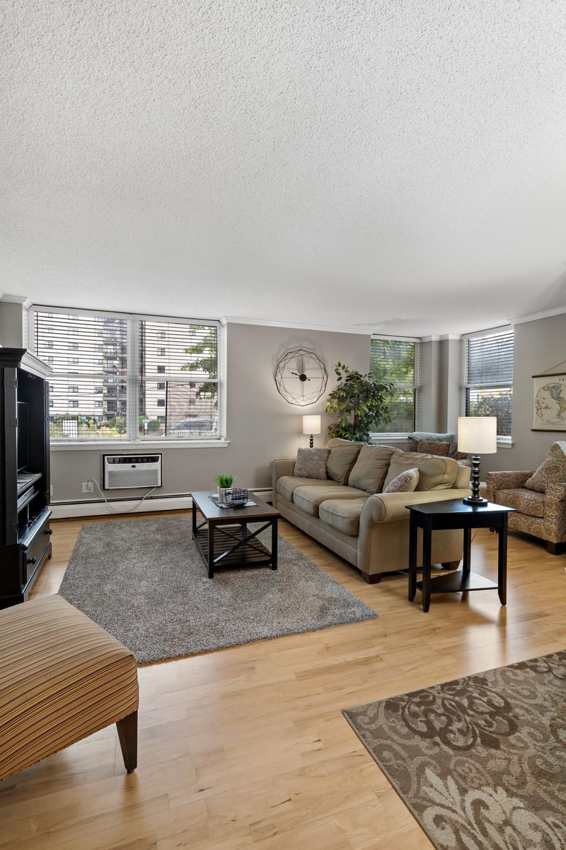 3150 Excelsior Blvd #103, Minneapolis, MN 55416