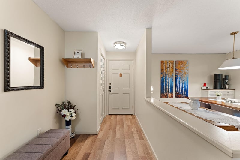3090 Lexington Ave N #B5, Roseville, MN 55113