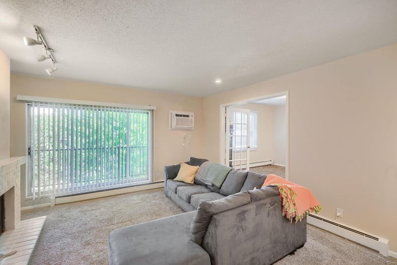 4201 Lakeside Ave N #302, Brooklyn Center, MN 55429