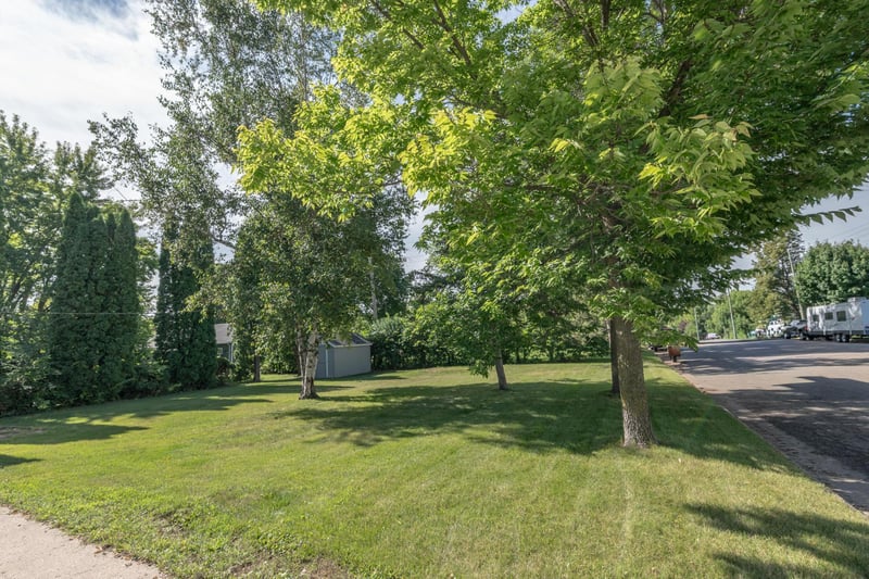 457 2nd St SW, Perham, MN 56573