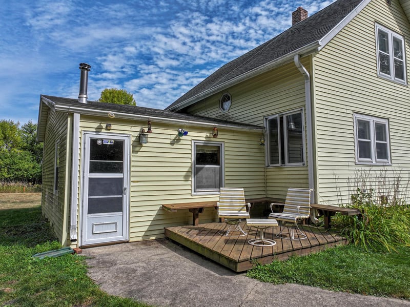 7611 County Road 73 NE, Nelson, MN 56355